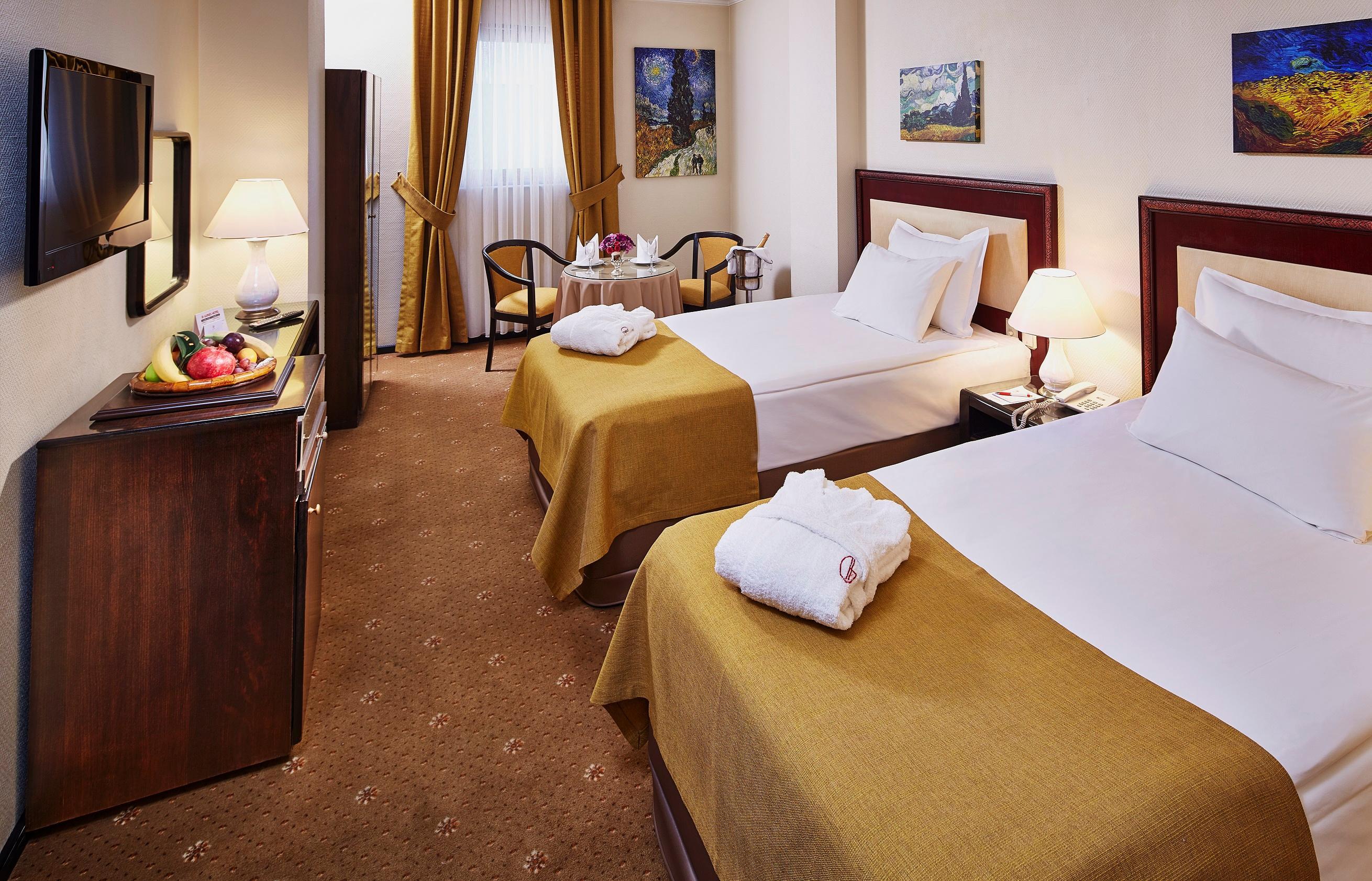 Guenes Hotel Merter Istambul Exterior foto