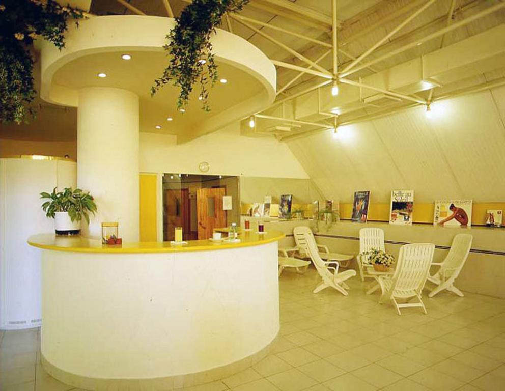 Guenes Hotel Merter Istambul Interior foto