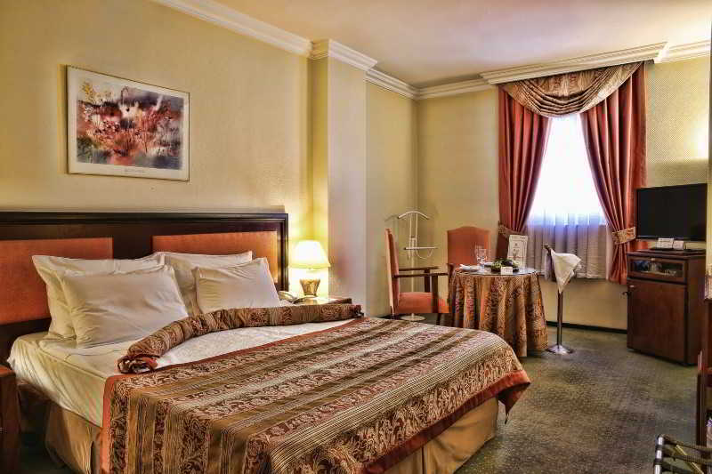 Guenes Hotel Merter Istambul Exterior foto
