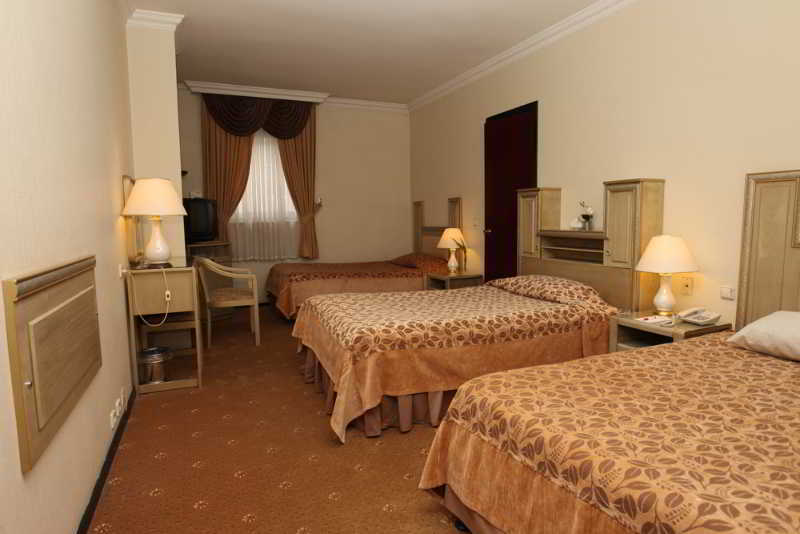 Guenes Hotel Merter Istambul Exterior foto