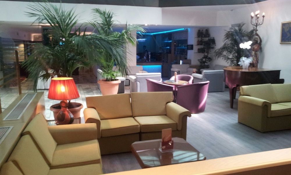 Guenes Hotel Merter Istambul Exterior foto