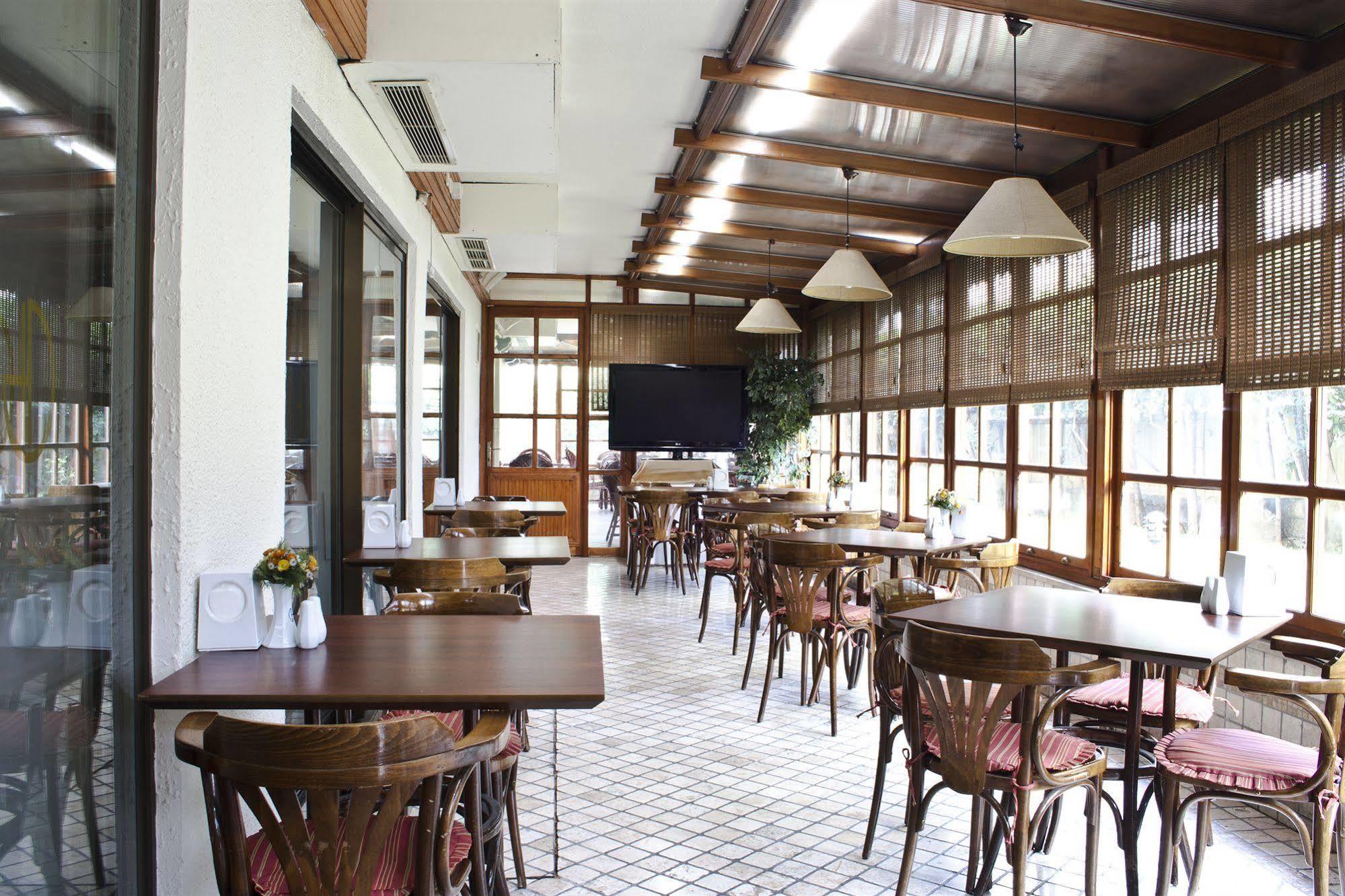 Guenes Hotel Merter Istambul Exterior foto