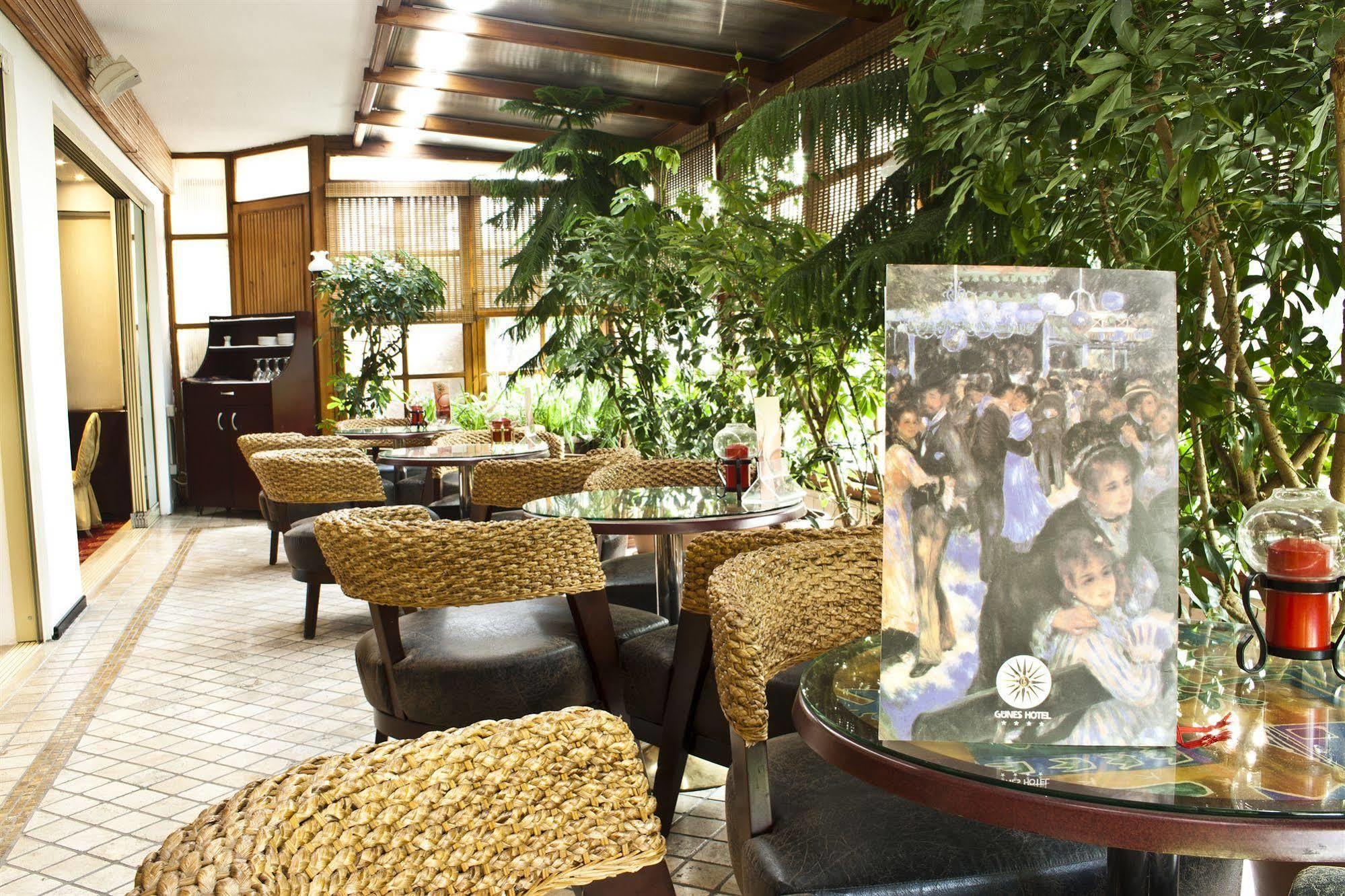 Guenes Hotel Merter Istambul Exterior foto